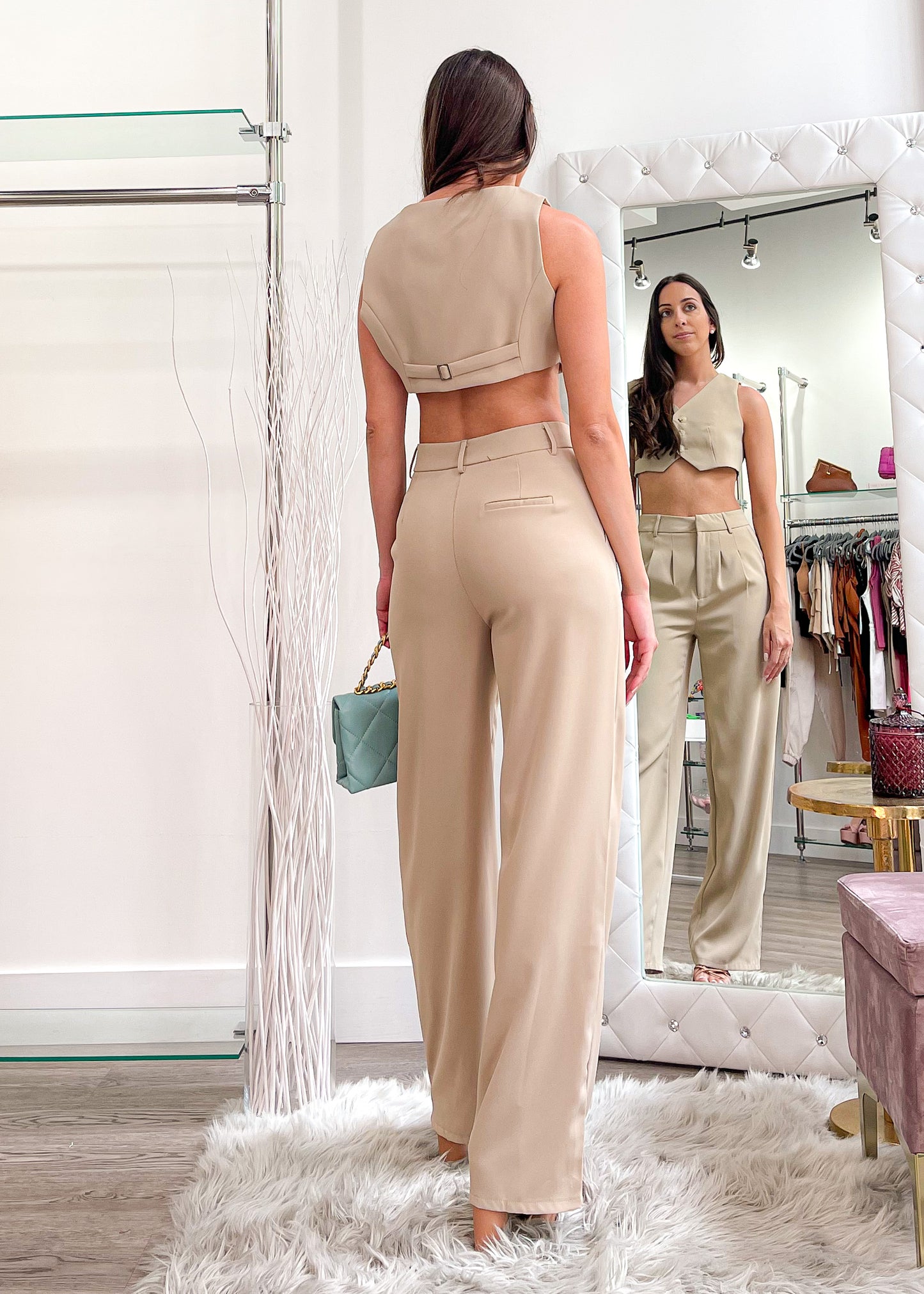 Ilyana Beige Set
